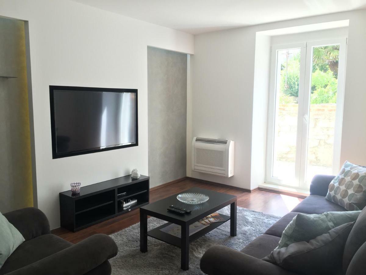 Ferienwohnung Touched VIP Zadar Exterior foto